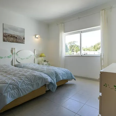 Ramalhete Panoramic View Apartment *