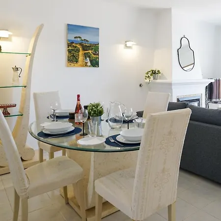 Ramalhete Panoramic View Apartment *